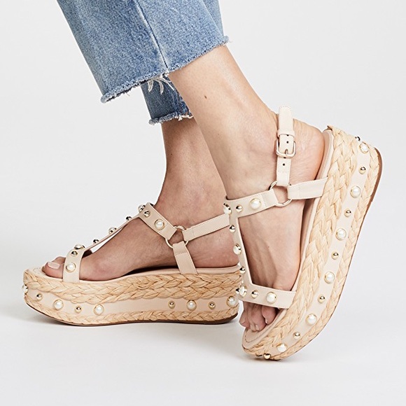 Stuart Weitzman Shoes - NIB STUART WEITZMAN BE RAFFIA SANDALS 9.5 🔥